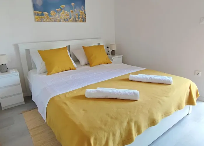 Acacia House - Cres Island